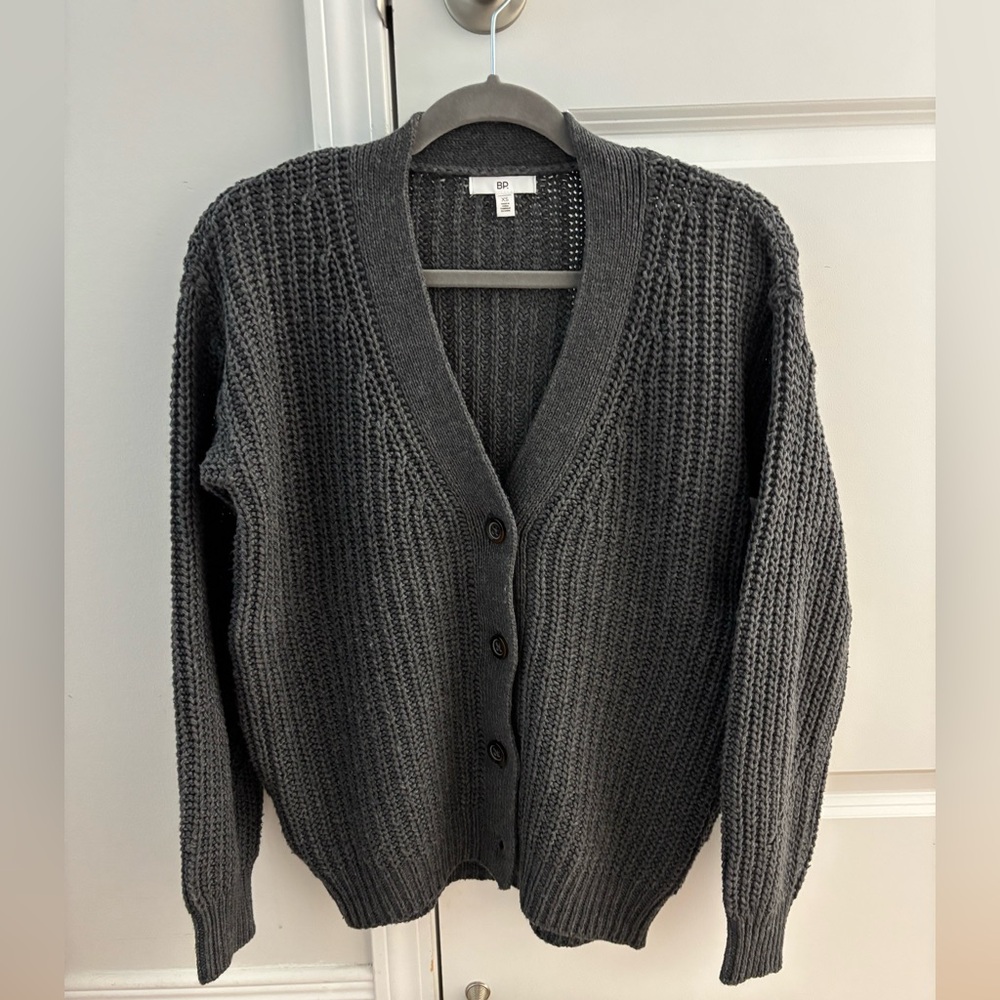 Charcoal gray knitted cardigan